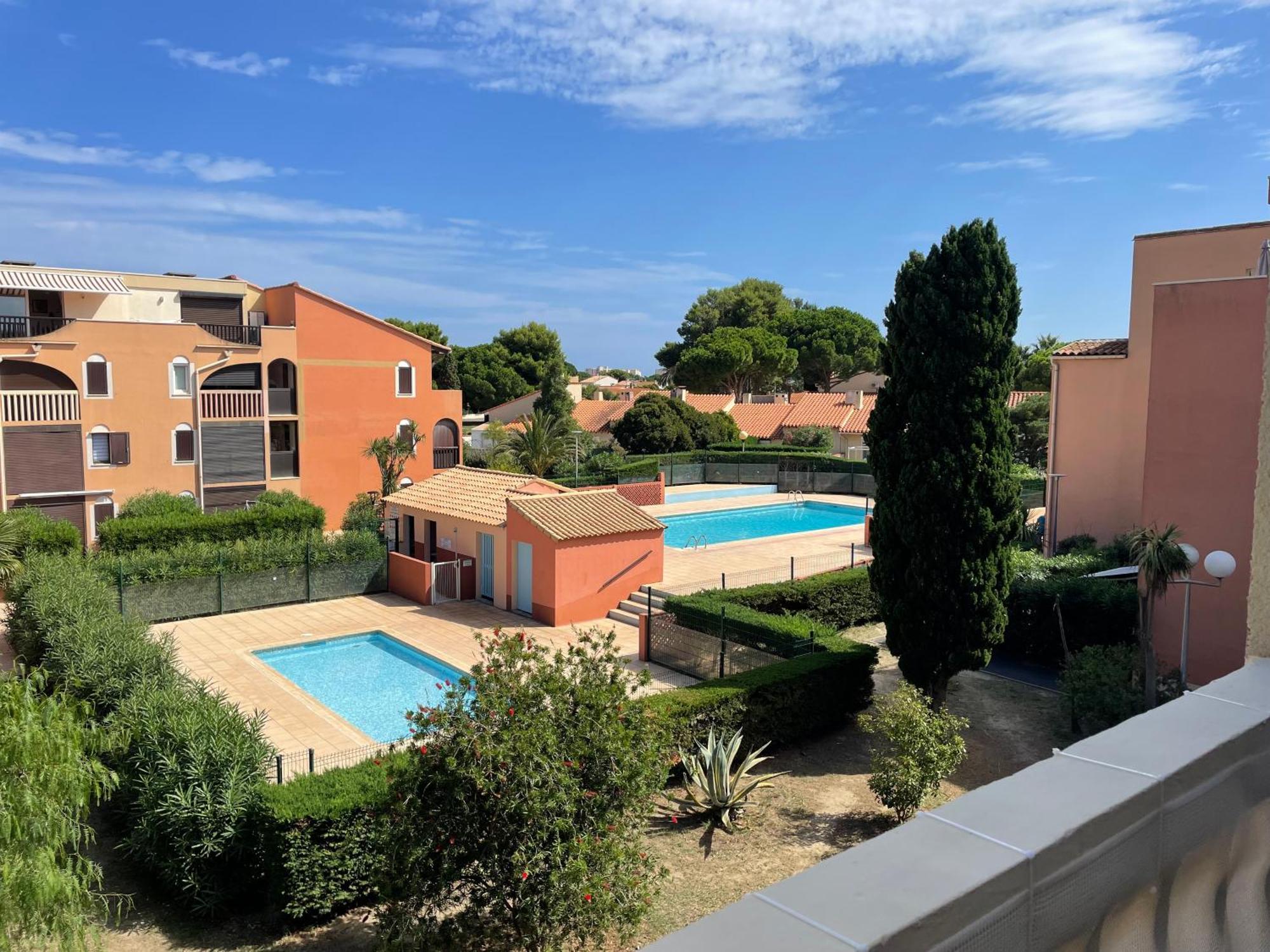 Duplex De 40m2 Avec Piscine A En Roussillon