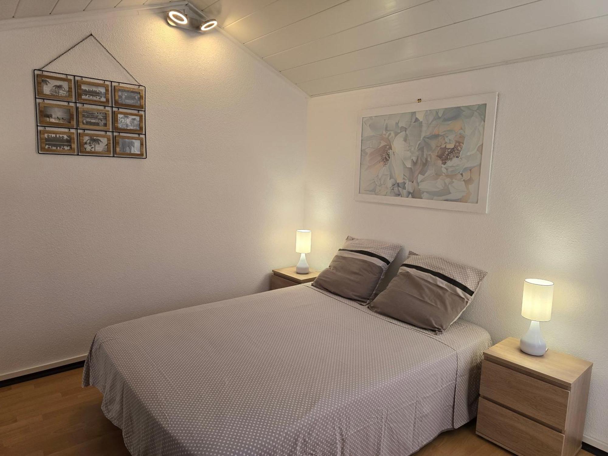 Apartment Duplex De 40m2 Avec Piscine A En Roussillon